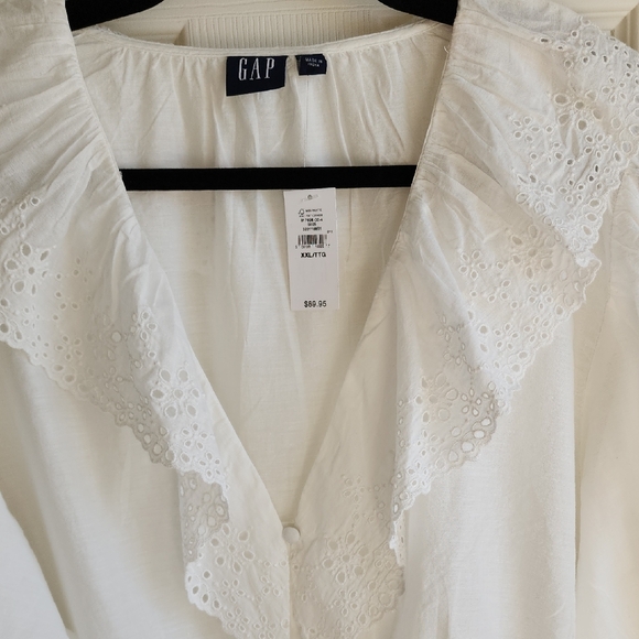 GAP Women's White Lace Trim Blouse - Picture 4 of 7